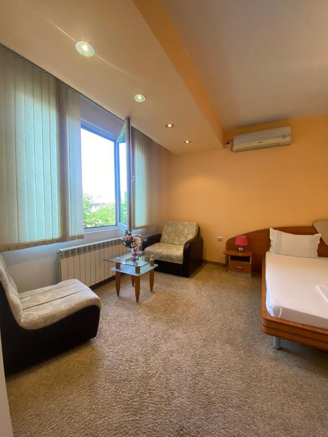 Hotel Tedi Asenowgrad Zewnętrze zdjęcie